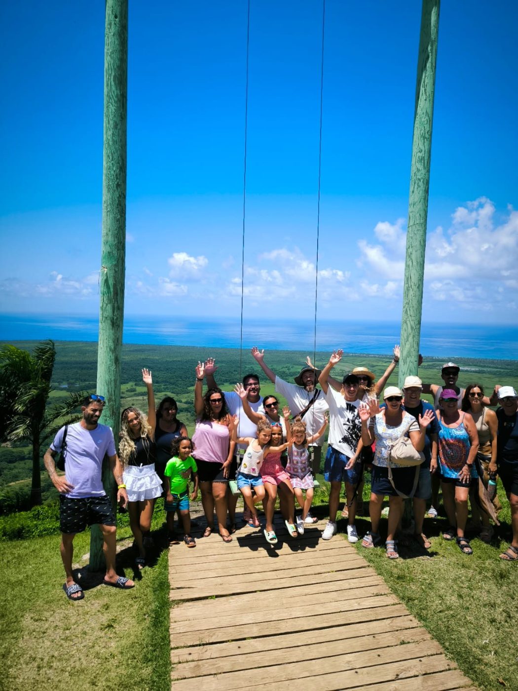 Grupo del circuito en la Montaña Redonda, República Dominicana