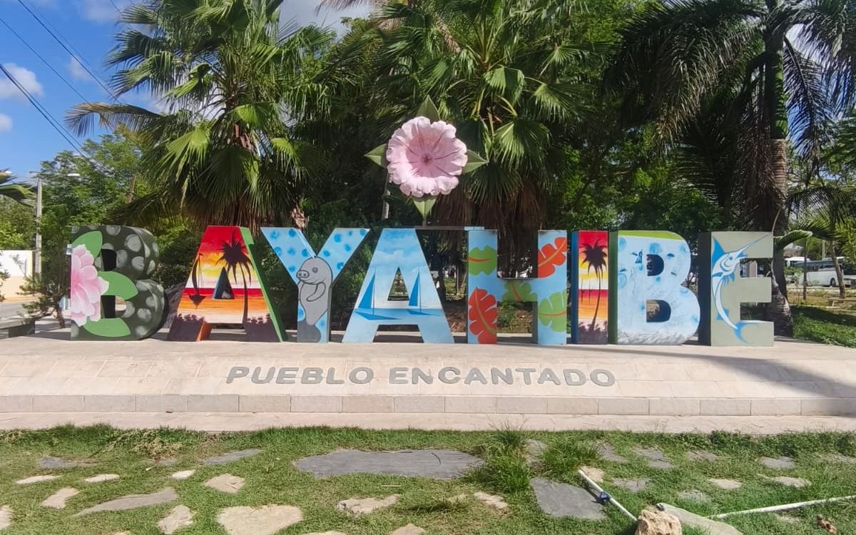 Letras de colores de Bayahíbe, Pueblo encantado